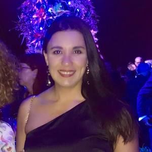 Meet your Posher, Claudia